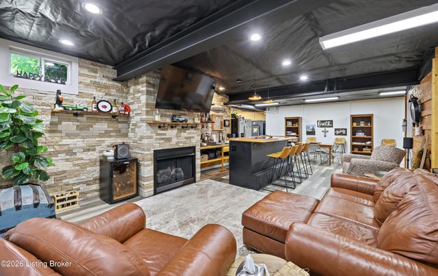 1725 Onan Rd, Frankfort, KY 40601