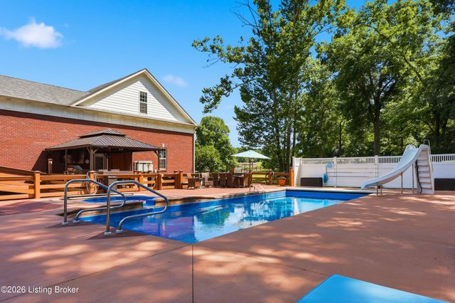 1725 Onan Rd, Frankfort, KY 40601