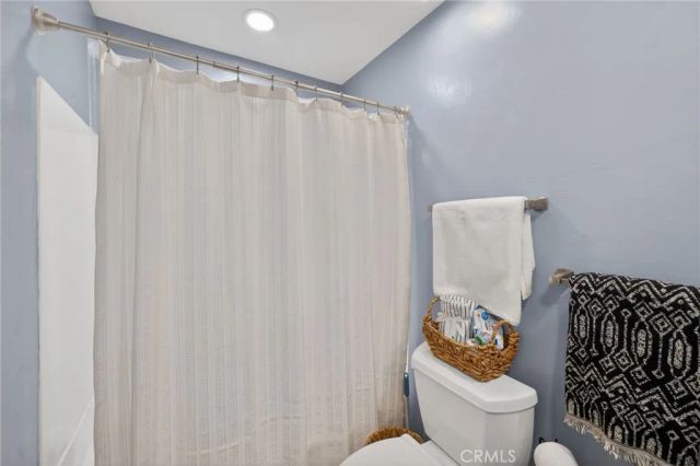 2144 Country Place, Escondido, CA 92026