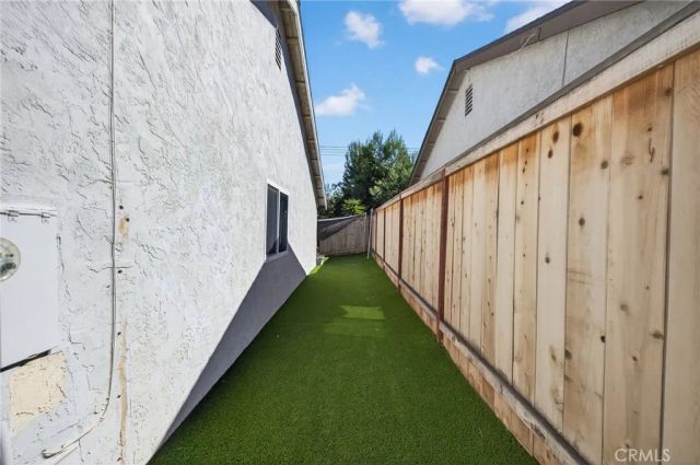 2144 Country Place, Escondido, CA 92026