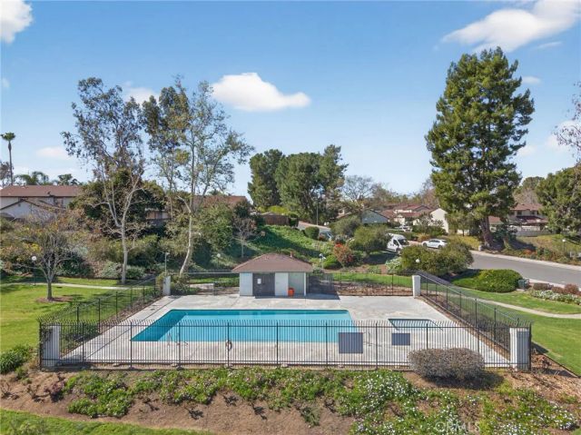 2144 Country Place, Escondido, CA 92026