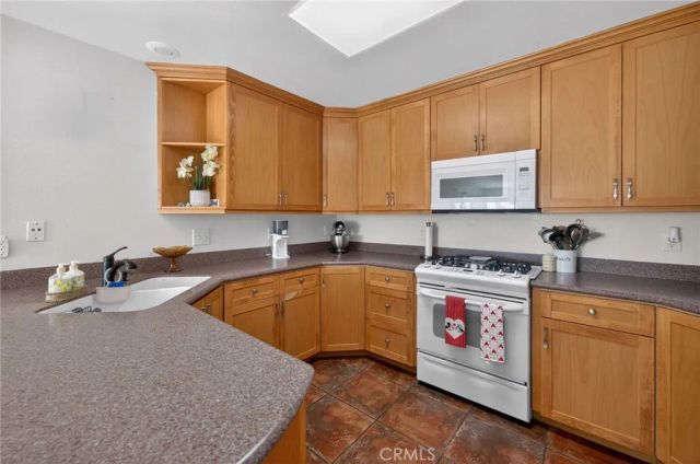 2144 Country Place, Escondido, CA 92026