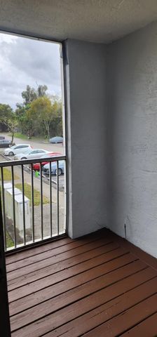 2431 NW 56th Avenue 204, Lauderhill, FL 33313
