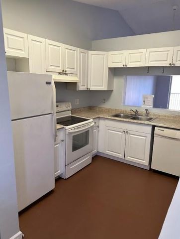 2431 NW 56th Avenue 204, Lauderhill, FL 33313