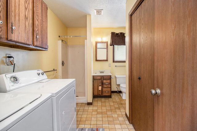 929 S Washington Avenue, Ludington, MI 49431