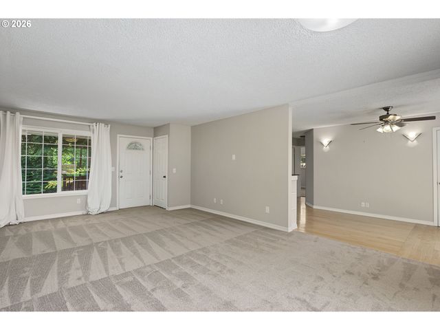 7916 Ne 63RD St, Vancouver, WA 98662