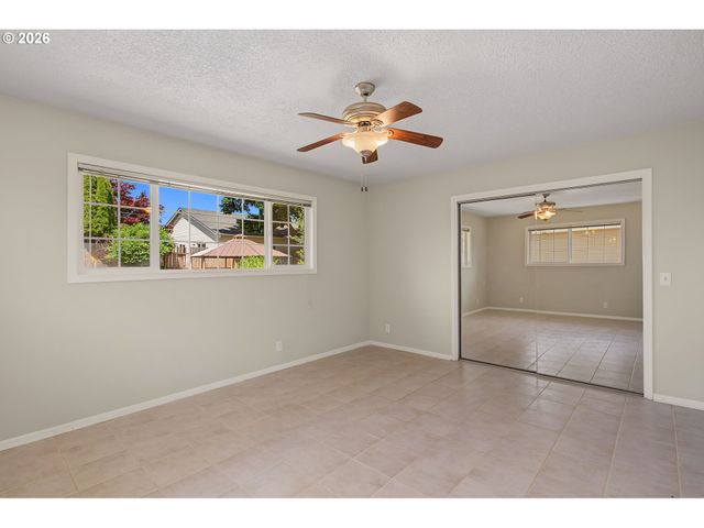 7916 Ne 63RD St, Vancouver, WA 98662