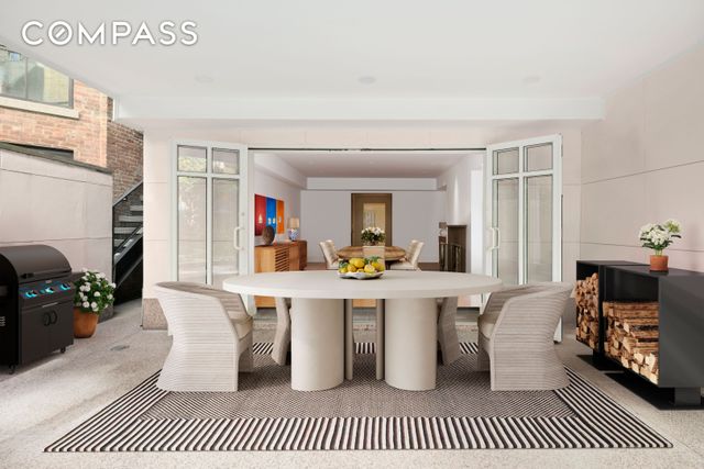 313 W 102nd Street, New York City, NY 10025