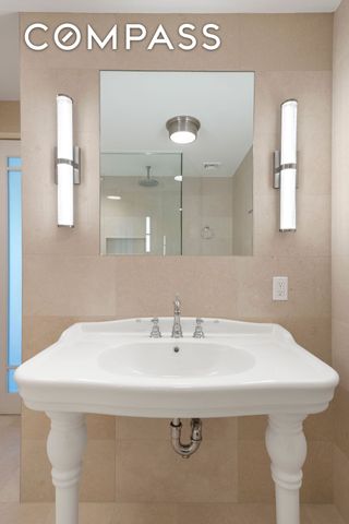 313 W 102nd Street, New York City, NY 10025
