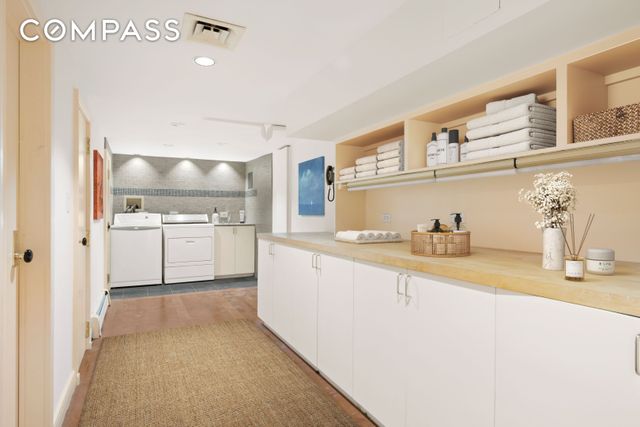 313 W 102nd Street, New York City, NY 10025