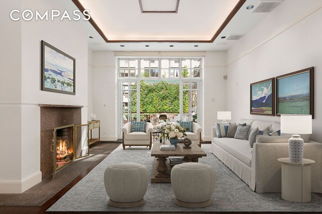 313 W 102nd Street, New York City, NY 10025