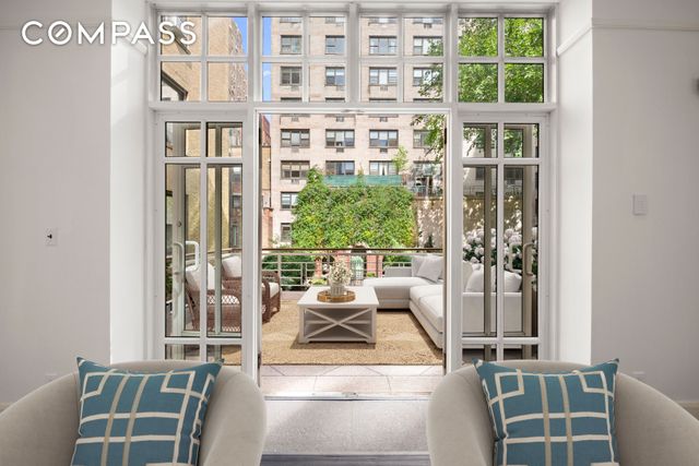 313 W 102nd Street, New York City, NY 10025