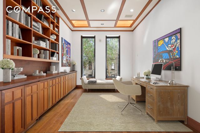313 W 102nd Street, New York City, NY 10025