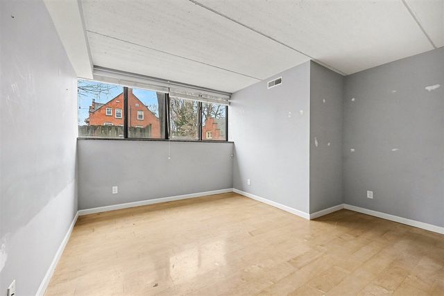 460 E Fulton Street 2, Grand Rapids, MI 49503