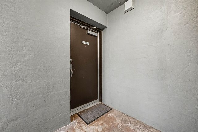 460 E Fulton Street 2, Grand Rapids, MI 49503