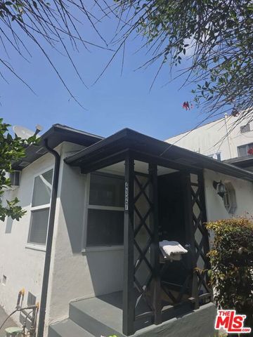 4233 Avocado Street, Los Angeles, CA 90027