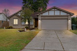 20757 Cueter Lane, Clinton Charter Township, MI 48038