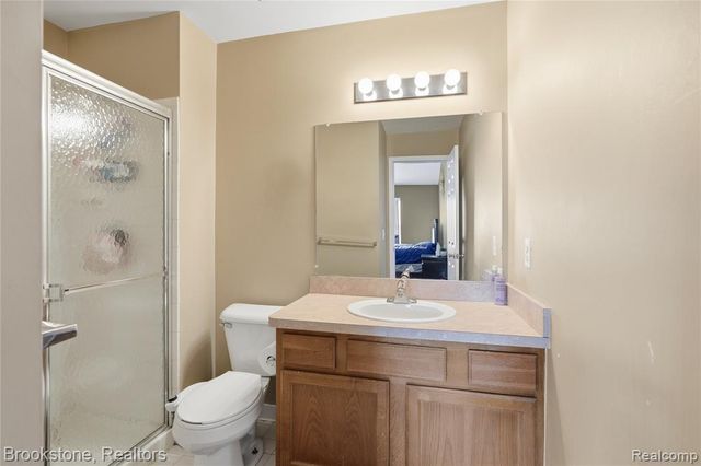 15308 Yale Drive, Clinton Township, MI 48038