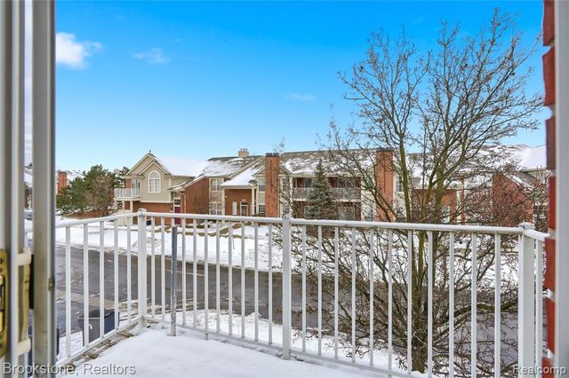 15308 Yale Drive, Clinton Township, MI 48038