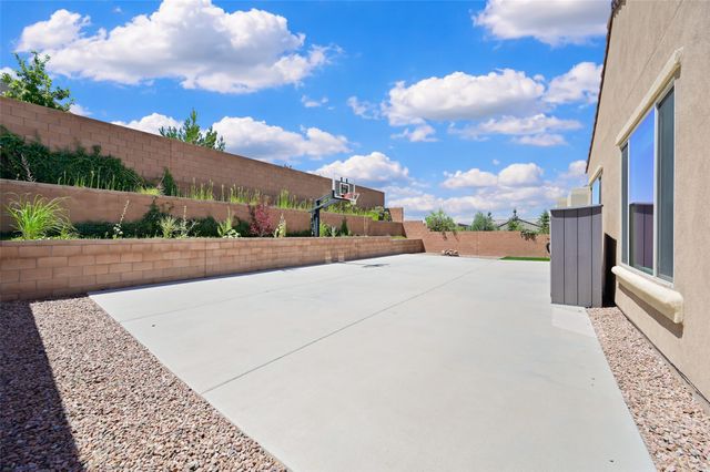 4139 Arboles Bonitos, Santa Fe, NM 87507