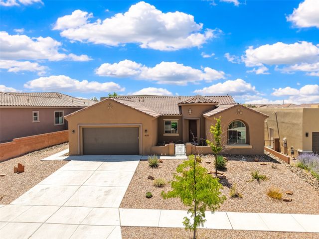 4139 Arboles Bonitos, Santa Fe, NM 87507