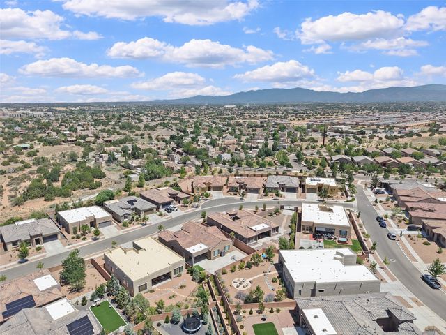 4139 Arboles Bonitos, Santa Fe, NM 87507