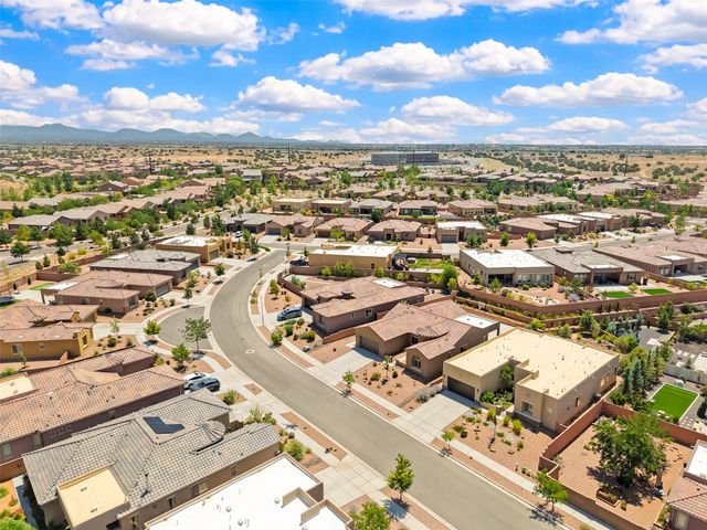 4139 Arboles Bonitos, Santa Fe, NM 87507
