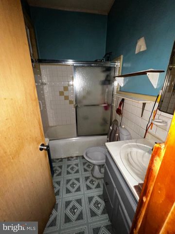 2520 E SOMERSET ST, Philadelphia, PA 19134