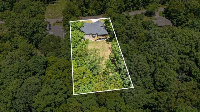 11 Thornaby Drive, Bella Vista, AR 72714