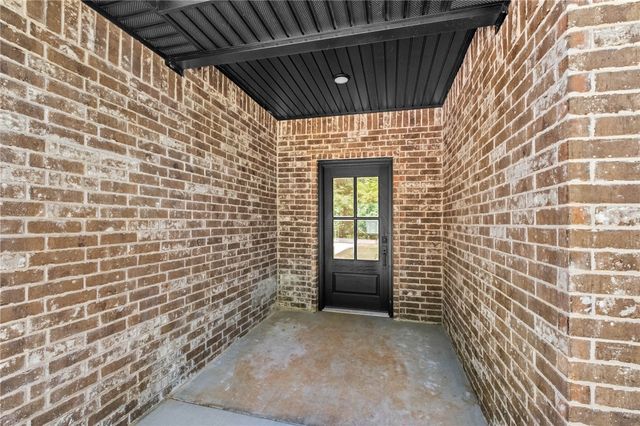 11 Thornaby Drive, Bella Vista, AR 72714