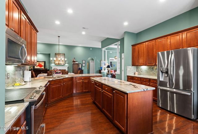 699 Bullrush Court NW, Calabash, NC 28467