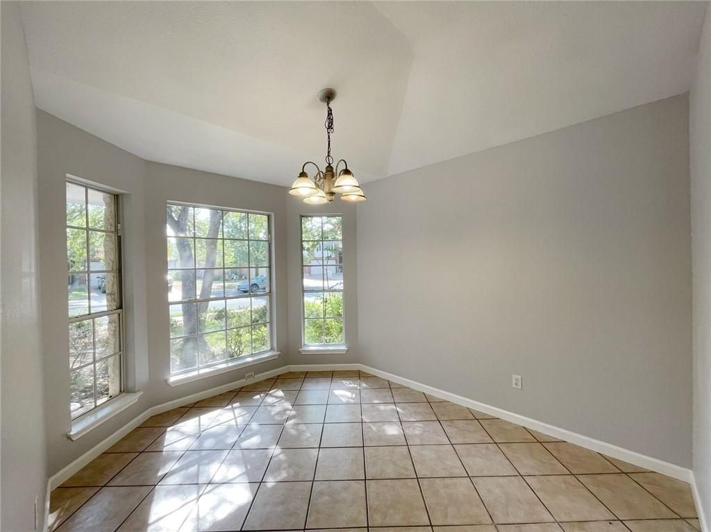 2512 Claudia DR, Leander, TX 78641
