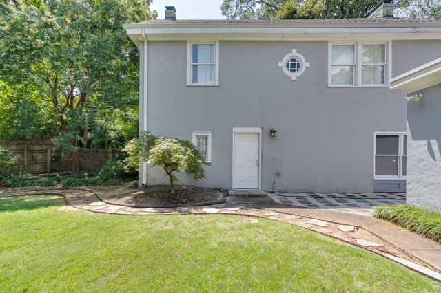 2221 POPLAR AVE, Memphis, TN 38104