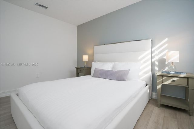 20075 SW 87th Pl, Cutler Bay, FL 33189