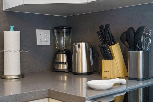 20075 SW 87th Pl, Cutler Bay, FL 33189