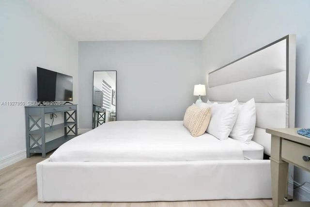 20075 SW 87th Pl, Cutler Bay, FL 33189