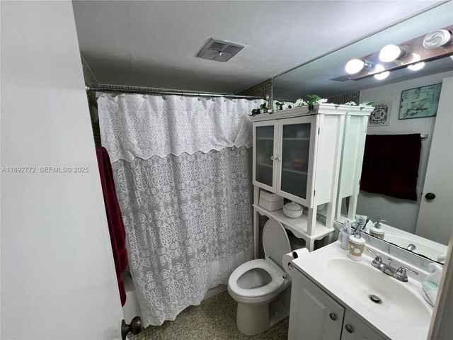 8851 Sunrise Lakes Boulevard 109, Sunrise, FL 33322