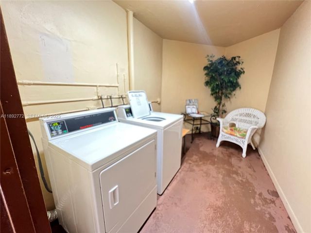8851 Sunrise Lakes Boulevard 109, Sunrise, FL 33322