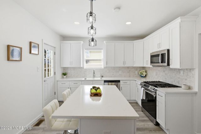 23 S Beers Street, Keyport, NJ 07735