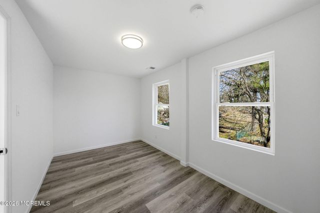 23 S Beers Street, Keyport, NJ 07735