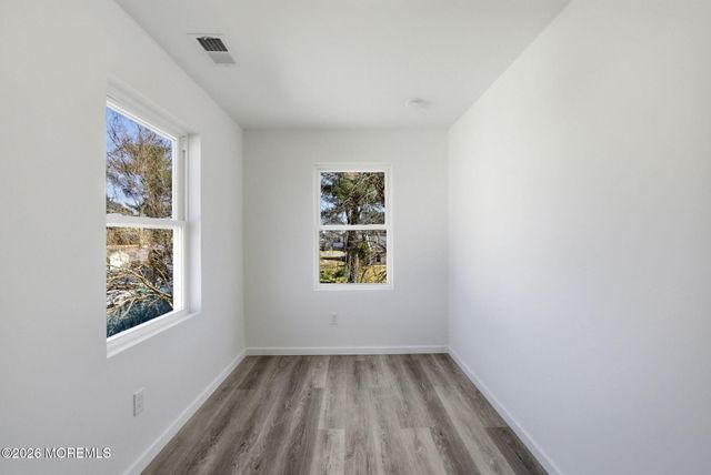 23 S Beers Street, Keyport, NJ 07735