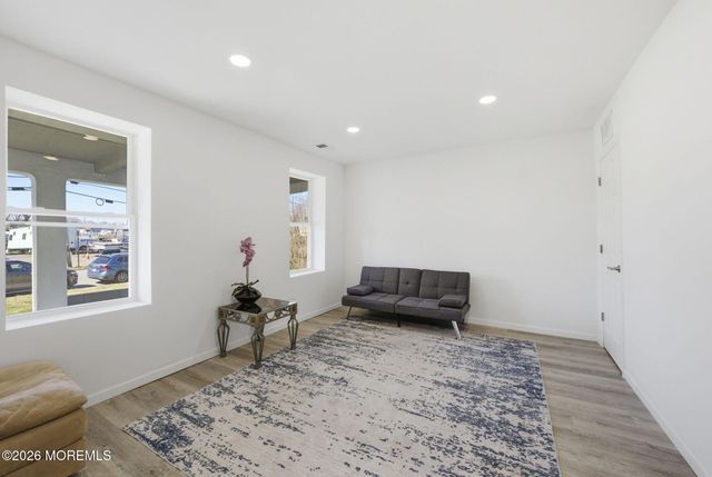 23 S Beers Street, Keyport, NJ 07735