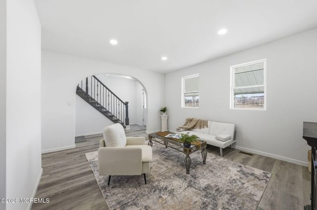 23 S Beers Street, Keyport, NJ 07735