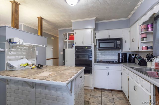 168 Spring Valley Road, Montgomery, AL 36116