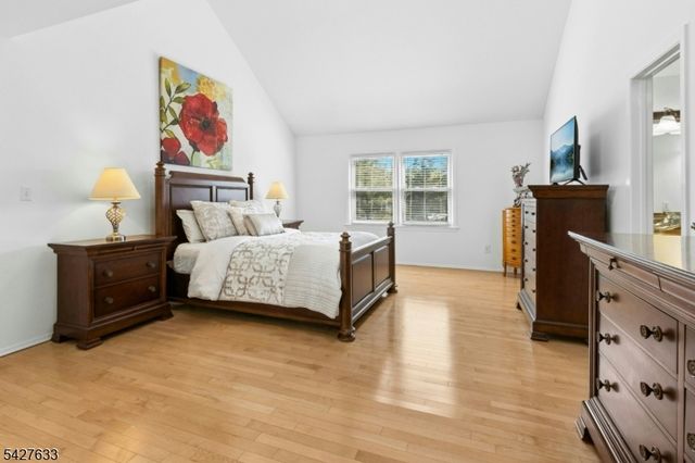 44 Tisbury Ct, Scotch Plains Twp., NJ 07076