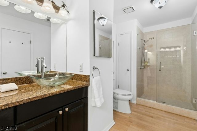 44 Tisbury Ct, Scotch Plains Twp., NJ 07076