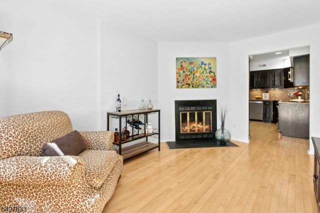 44 Tisbury Ct, Scotch Plains Twp., NJ 07076