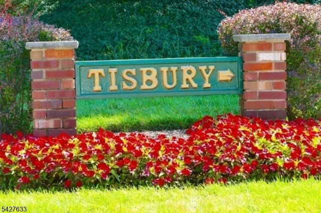44 Tisbury Ct, Scotch Plains Twp., NJ 07076