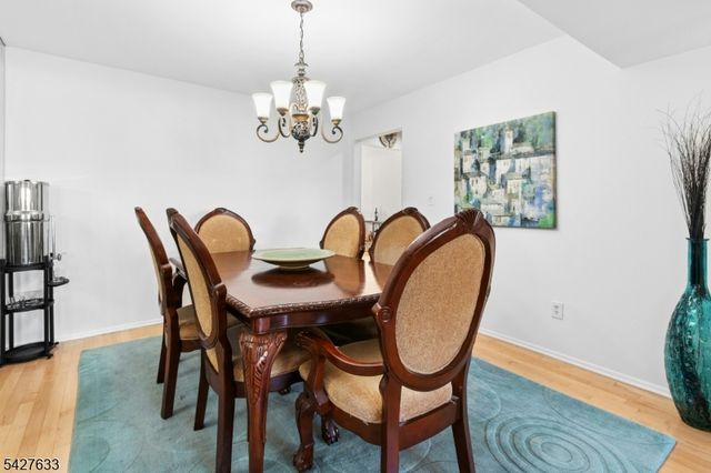 44 Tisbury Ct, Scotch Plains Twp., NJ 07076