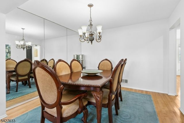 44 Tisbury Ct, Scotch Plains Twp., NJ 07076